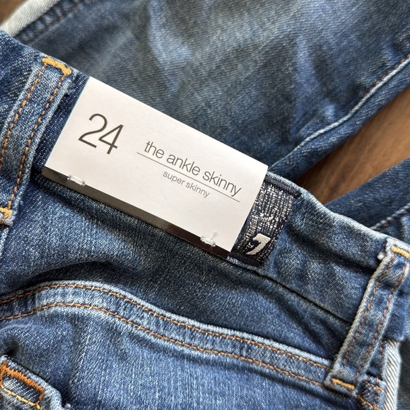 7 For All Mankind two tone raw hem jeans - Picture 3 of 5